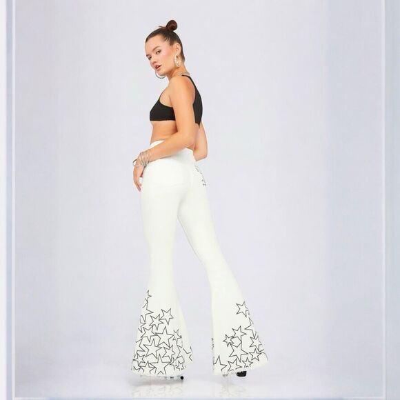 Peach Love California Star Embroidered White Flare Bell Bottom Jeans Size Large - Picture 2 of 11